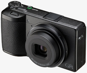 Ricoh GR IV