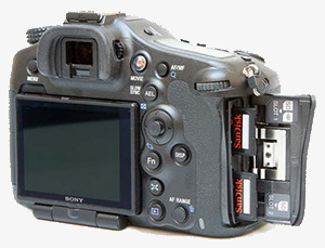 Sony SLT-A99 slot di memoria