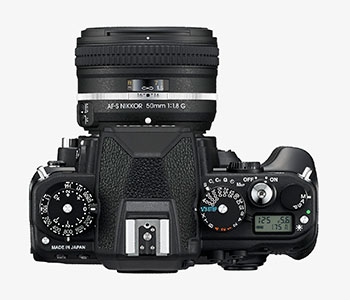 Nikon Df vista dall'alto