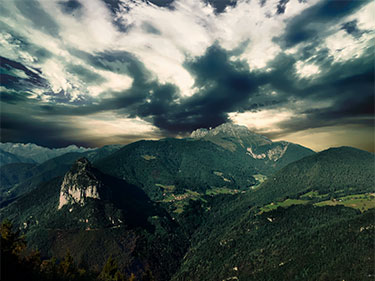 Montagna prima del temporale