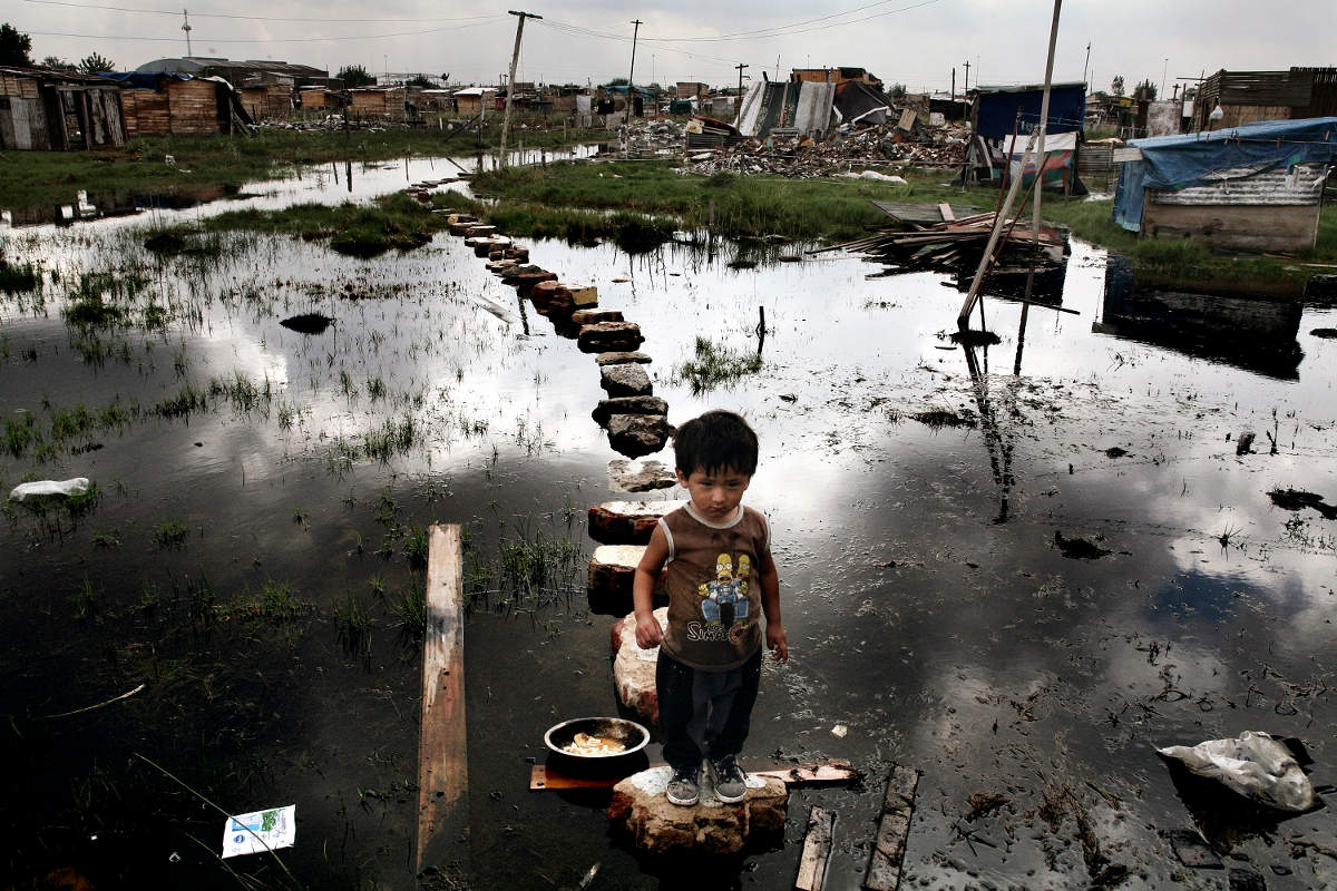 Buenos Aires, 2010. Un campo occupato nei pressi di Lomas de Zamora © Valerio Bispuri
