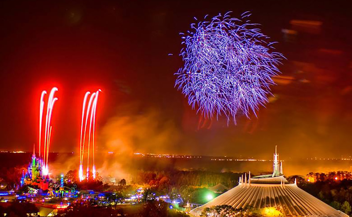 Disney Park with fireworks ©Trey Ratcliff per osservatoriodigitale di dicembre 2009, n.o 16