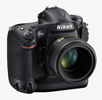 Nikon D4S vista frontale